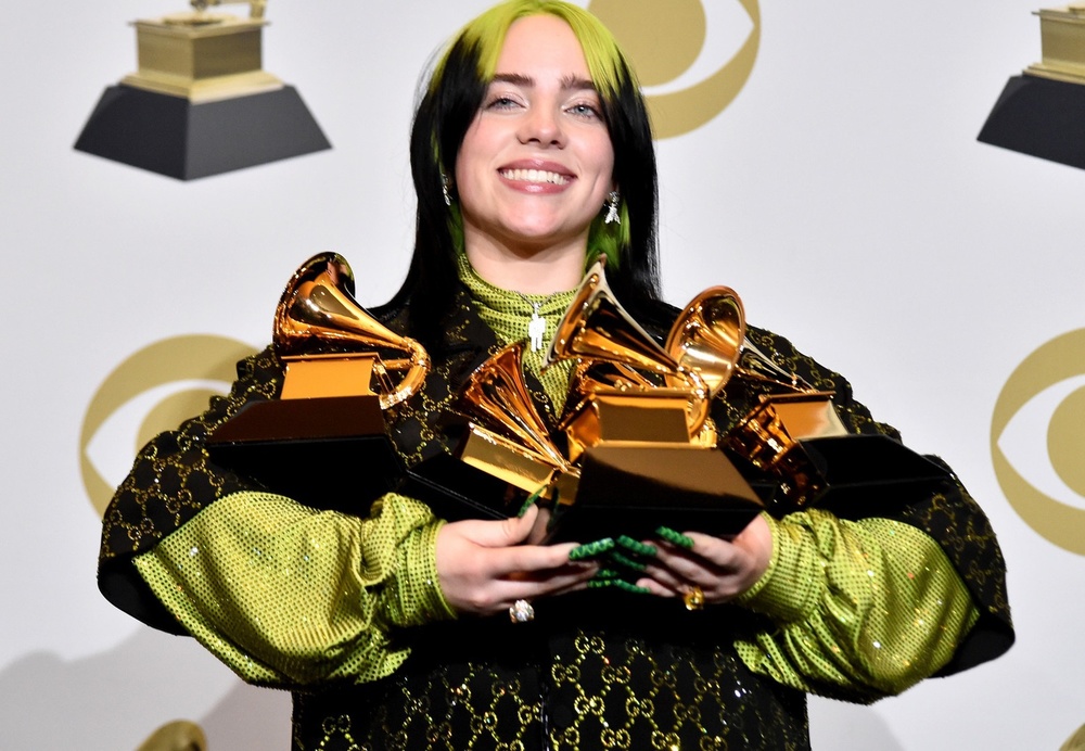  
Billie Eilish làm nên lịch sử tại Grammy với 5 chiếc kèn vàng danh giá. Ảnh: Insider