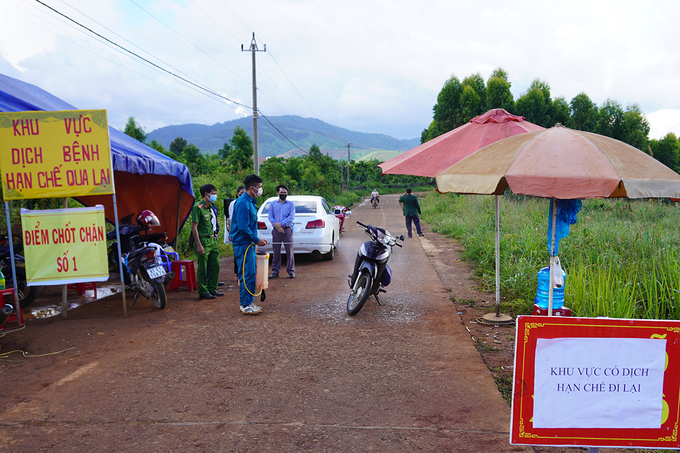 
Chốt kiểm soát ở làng Bông Hiot, xã Hải Yang, huyện Đắk Đoa, tỉnh Gia Lai (Ảnh: Vnexpress)