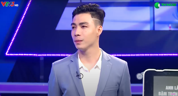  
Quang Minh - giám đốc trẻ tuổi, điển trai xuất hiện trong chương trình và gây tranh cãi. (Ảnh: Chụp màn hình)