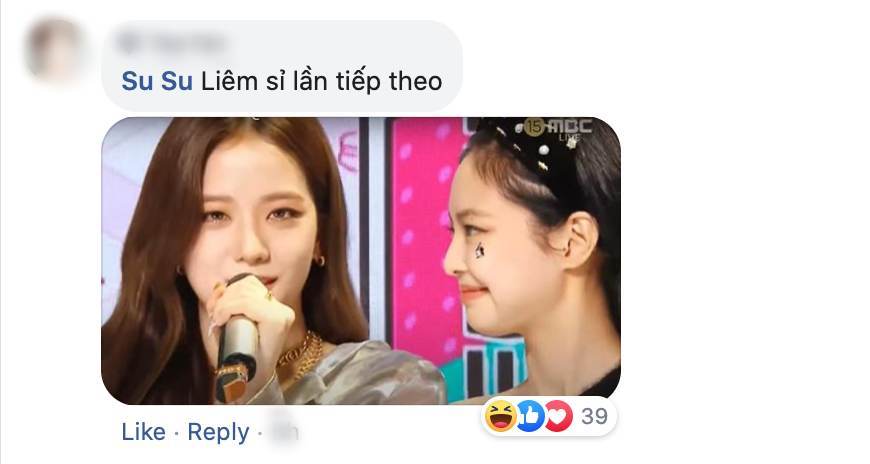 Netizen rần rần vì khoảnh khắc Jennie nhìn Jisoo đắm đuối