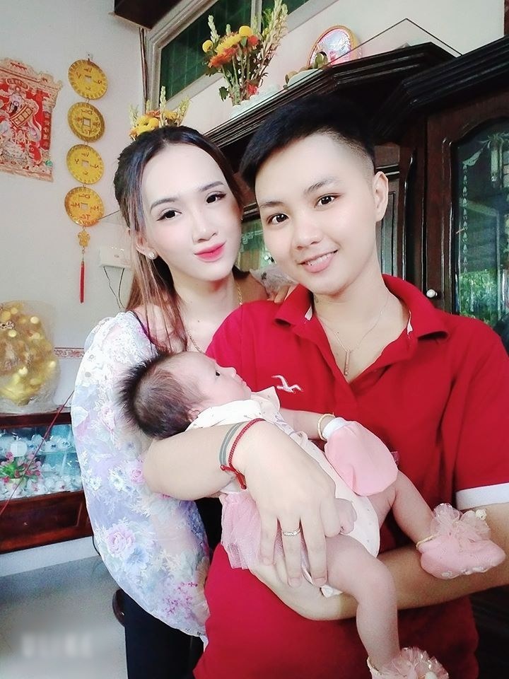  
Minh Khang - ông bố chuyển giới đầu tiên ở Việt Nam sinh con được truyền thông nước ngoài quan tâm. Ảnh: FBNV