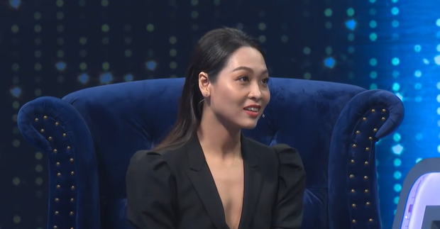  
Phương Linh cho biết cô đã lập tức chia tay khi biết tin anh chàng đang "bắt cá 2 tay" (Ảnh: Chụp màn hình).