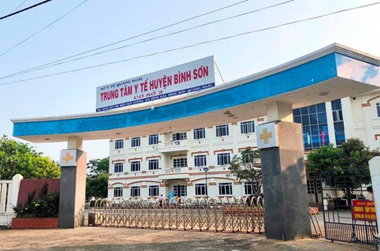  
Cơ sở 2 Trung tâm Y tế huyện Bình Sơn - nơi đang điều trị cho bệnh nhân 370 (Ảnh: Tuổi Trẻ Online)