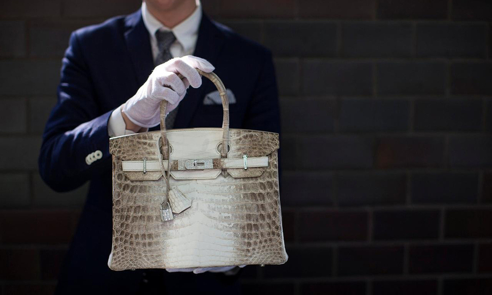  
Cận cảnh mẫu túi Hermes Birkin đình đám, item này từng được đấu giá lên đến 206.000 Bảng (gần 6.3 tỷ đồng)
