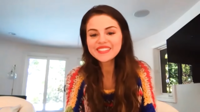 
Selena Gomez gửi lời chào đến các cô gái BLACKPINK. (Ảnh: Chụp màn hình)