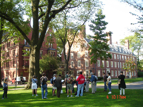  
Đại học Harvard - ngôi trường đứng đầu toàn thế giới. (Ảnh: Segal_)
