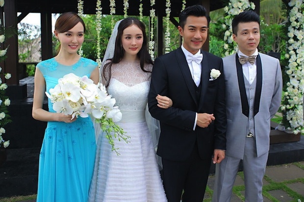   
Đường Yên từng làm phù dâu ở đám cưới của Dương Mịch, cho thấy mối quan hệ thân thiết của cả hai khi xưa. (Ảnh: Weibo).