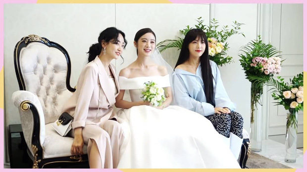  
2 người chị Yeeun và Yubin tất nhiên cũng không thể vắng mặt trong ngày vui của cô em út (Ảnh chụp màn hình)