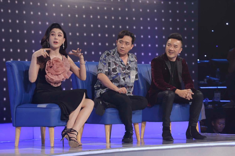  
Lâm Khánh Chi cũng chiếm "spotlight" trong suốt chương trình vì những miếng hài của mình. (Ảnh: GAGA)