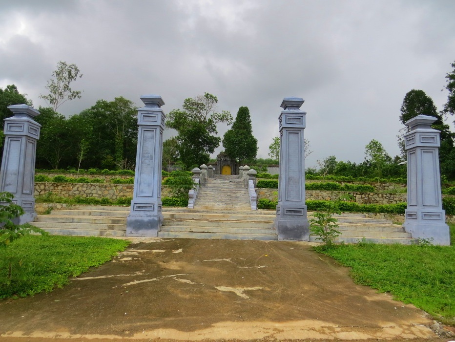  
Lăng mộ của chúa Nguyễn Phúc Chu được đặt tại Kim Ngọc, Hương Trà, Thừa Thiên Huế. (Ảnh: Vnexpress)
