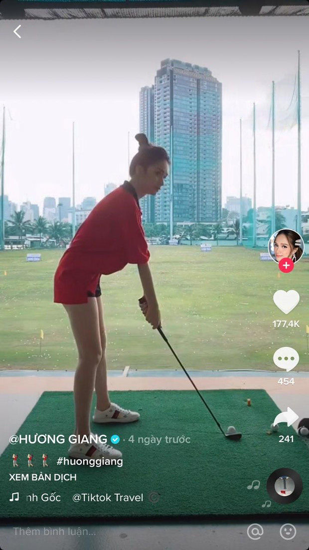  
Hương Giang khoe khoảnh khắc đi chơi golf. (Ảnh: Chụp màn hình)