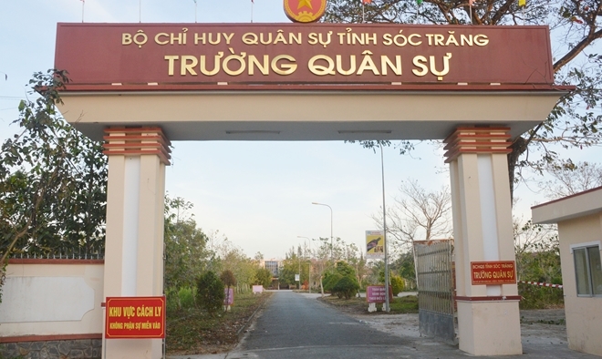 
Trường Quân sự tỉnh Sóc Trăng - địa điểm cách ly tập trung cho 140 người Việt từ Canada về nước. (Ảnh: Báo Công An Nhân Dân)