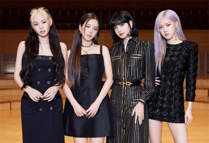  
BLACKPINK- nhóm nhạc dẫn đầu về xu hướng thời trang hiện nay (Ảnh Naver)