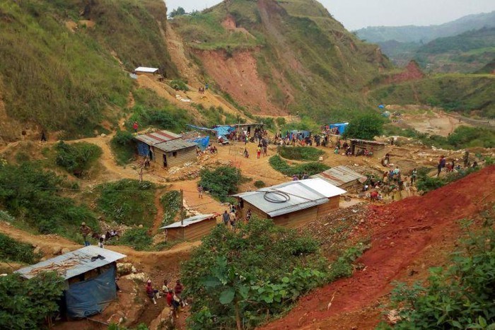  
Một mỏ khai thác vàng ở Kamituga, Cộng hòa Dân chủ Congo. Ảnh chụp ngày 1/8/2018. (Ảnh: Reuters)
