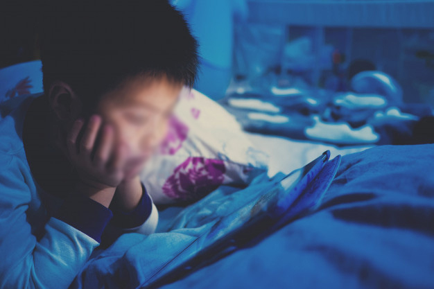  
Thức khuya ảnh hưởng xấu đến sức khỏe của trẻ. (Ảnh minh họa)
