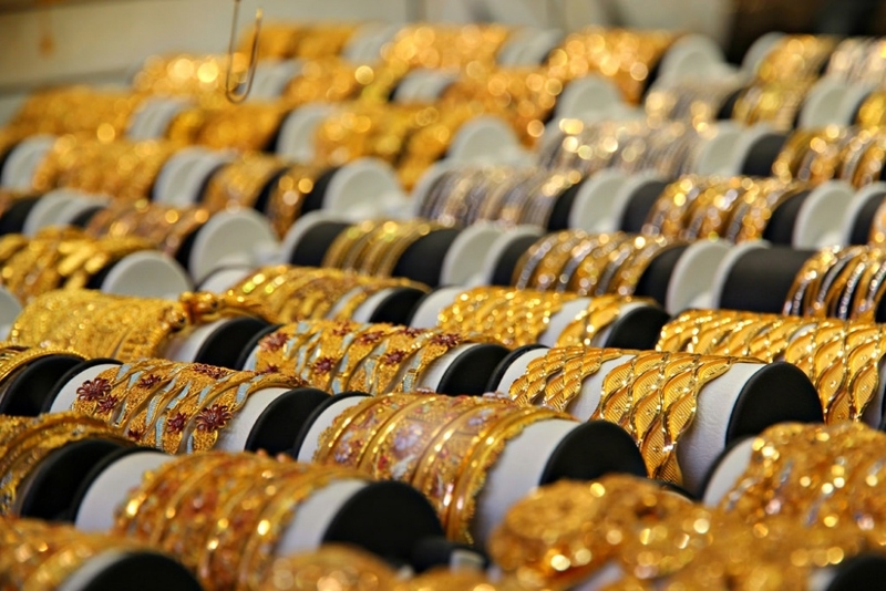 
Các mặt hàng trang sức bằng vàng được bày bán (Ảnh: Công thương)