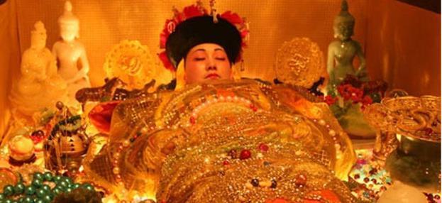  
Từ Hy Thái hậu được an táng cùng rất nhiều vàng bạc, châu báu. (Ảnh minh họa: Hlub)