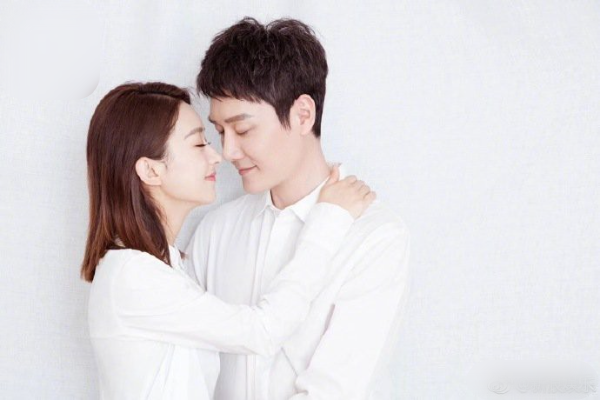  
Nhưng bộ phim đã thành công se duyên cho cặp đôi đẹp nhất nhì làng giải trí Hoa ngữ này. (Nguồn: Weibo)