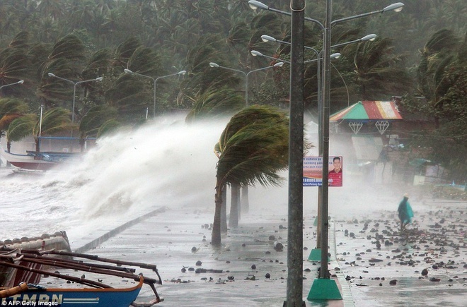  
Sức công phá của một cơn bão lớn từ những năm về trước. (Ảnh: AFP)