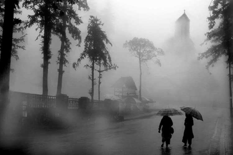 
Hình ảnh Sa Pa với sương mù và lạnh giá (Ảnh: Thanh Niên)