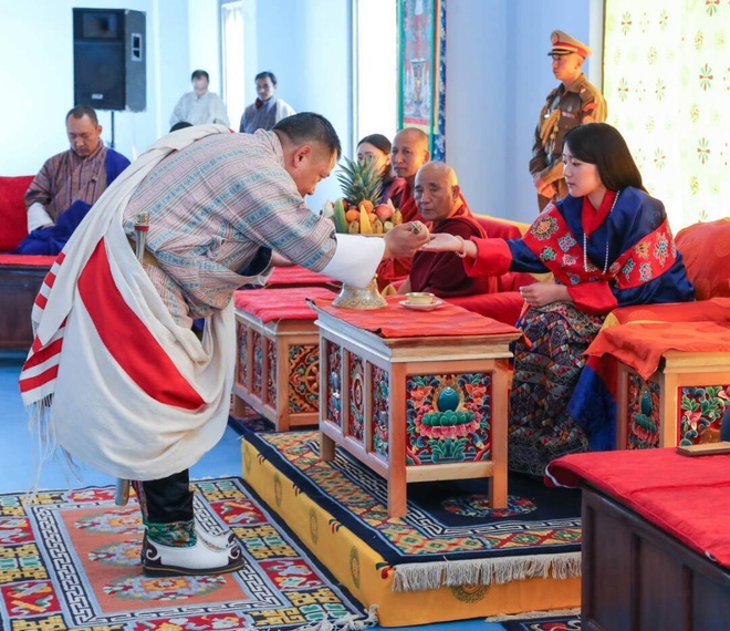  
Không chỉ xinh đẹp, công chúa Bhutan còn là nhân vật tài năng. (Ảnh: Straitstimes)