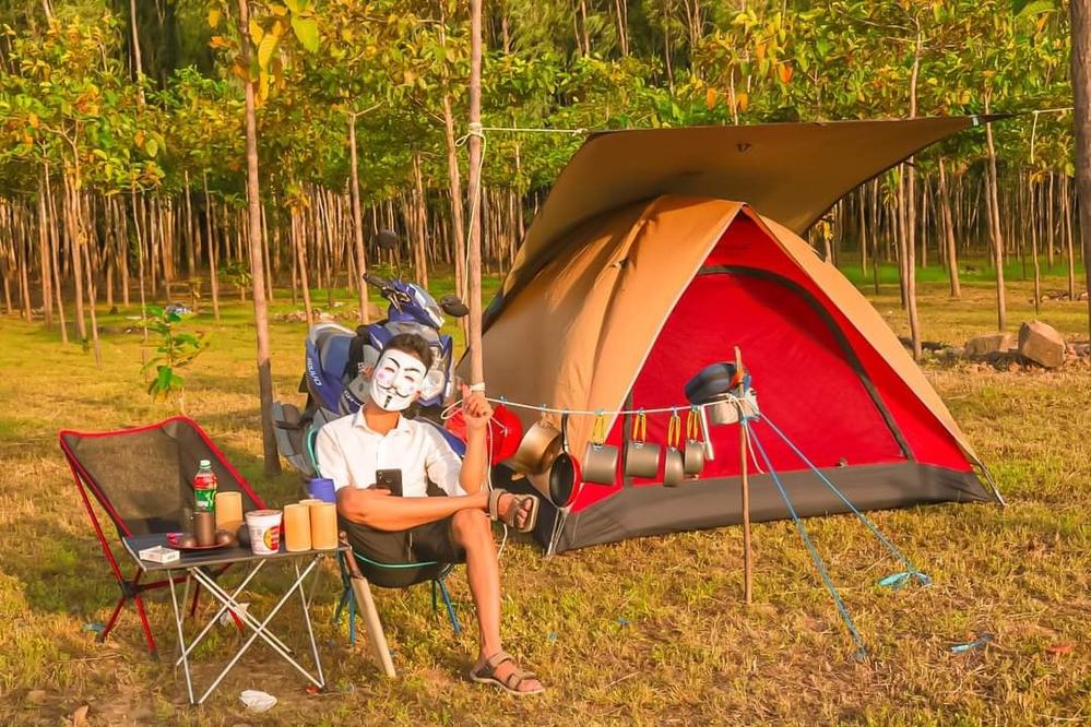  
Camping là một môn du lịch sinh thái, du lịch bụi được nhiều bạn trẻ ưa chuộng. 