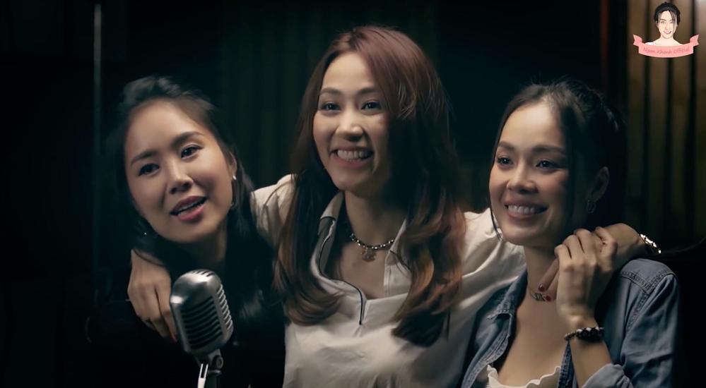  
Lê Phương, Ngân Khánh và Dương Cẩm Lynh lập ban nhạc bỉm sữa. (Ảnh: Chụp màn hình)