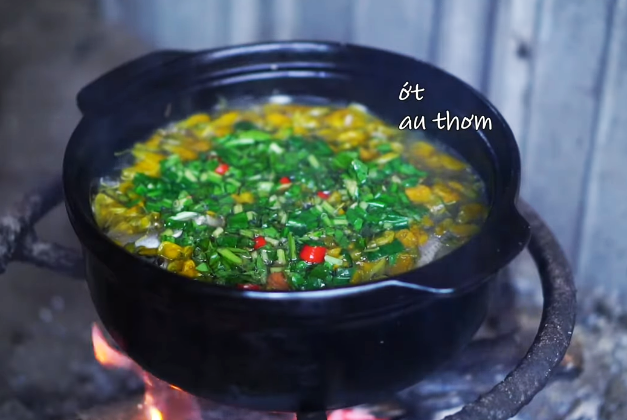  
Món hoa điên điển nấu canh chua của mem Việt Nam Ơi. (Ảnh: Đồng Hao)