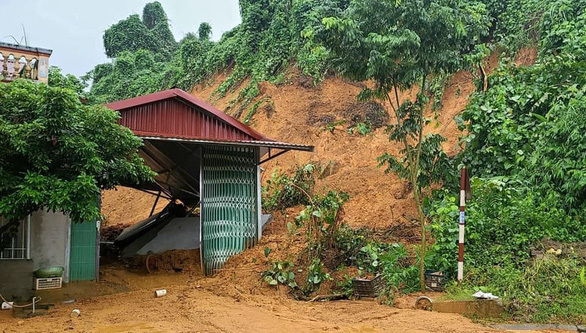  
Mưa lớn ở Lào Cai gây thiệt hại nghiêm trọng. (Ảnh: Tuổi Trẻ)