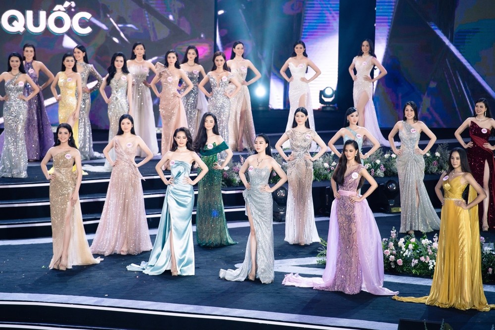 Các thí sinh Hoa hậu Việt Nam 2020 rạng rỡ trên sân khấu đêm bán kết toàn quốc. - Tin sao Viet - Tin tuc sao Viet - Scandal sao Viet - Tin tuc cua Sao - Tin cua Sao