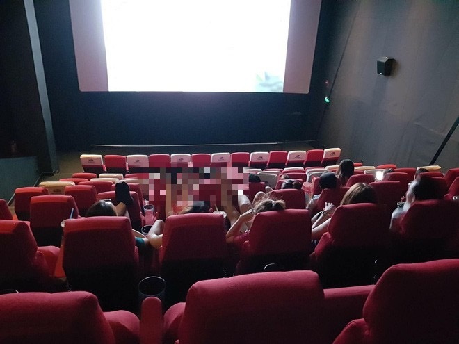  
Rạp chiếu phim là nơi hẹn hò lý tưởng của các cặp đôi. (Ảnh minh hoạ: Đời sống Pháp luật)