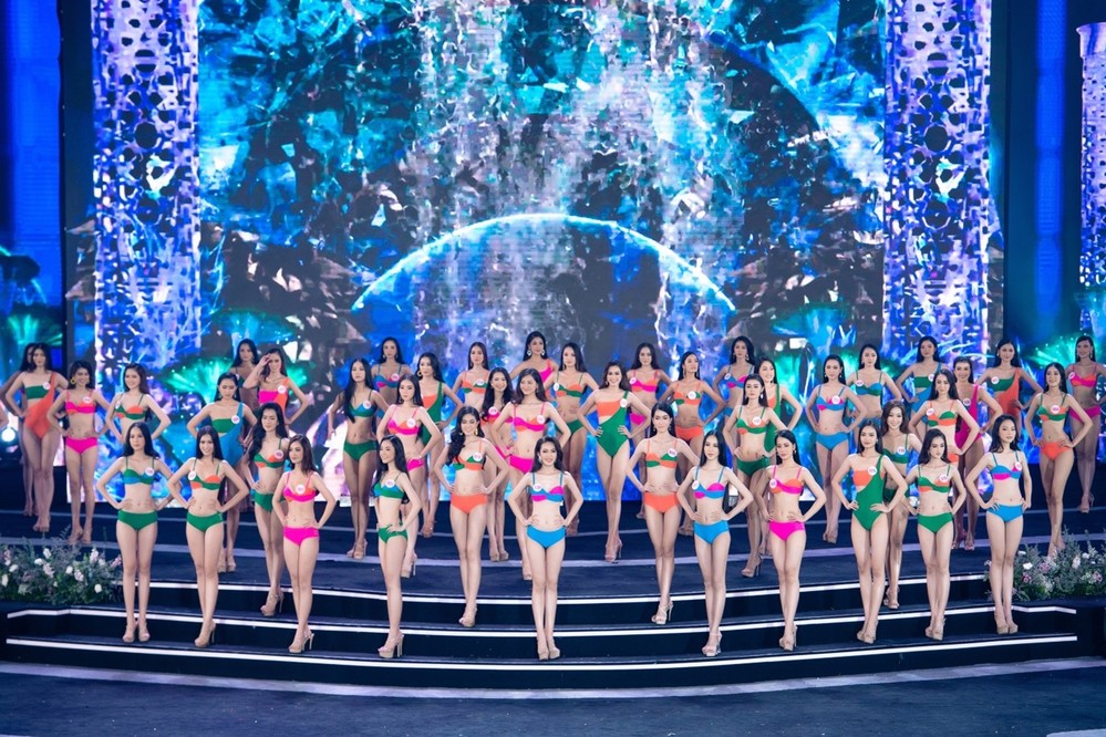 Phần trình diễn bikini của các thí sinh tại đêm Bán kết toàn quốc - Tin sao Viet - Tin tuc sao Viet - Scandal sao Viet - Tin tuc cua Sao - Tin cua Sao