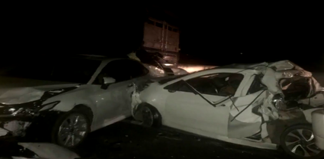  
Vụ tai nạn tông xe liên hoàn trên cao tốc đêm ngày 15/11. (Ảnh: VTV).