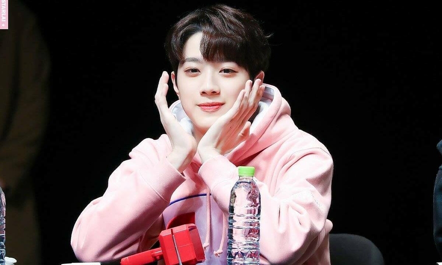 Chúc mừng sinh nhật bù  Truyện Lai Guanlin x Jeon Somi Wanna One x  IOI Độc dược