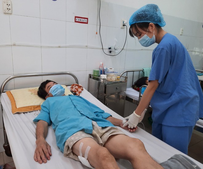  
Bệnh nhân điều trị Whitmore tại Bệnh viện Đà Nẵng. (Ảnh: Thanh Niên)