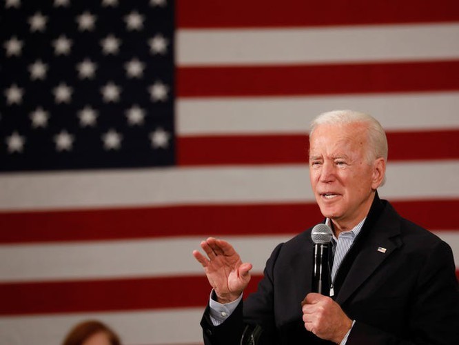  
Ông Joe Biden kiếm về không ít với tư cách một chính khách (Ảnh: Forbes)