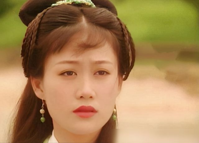  
Nữ diễn viên vào vai Chúc Anh Đài. (Ảnh: Sina)