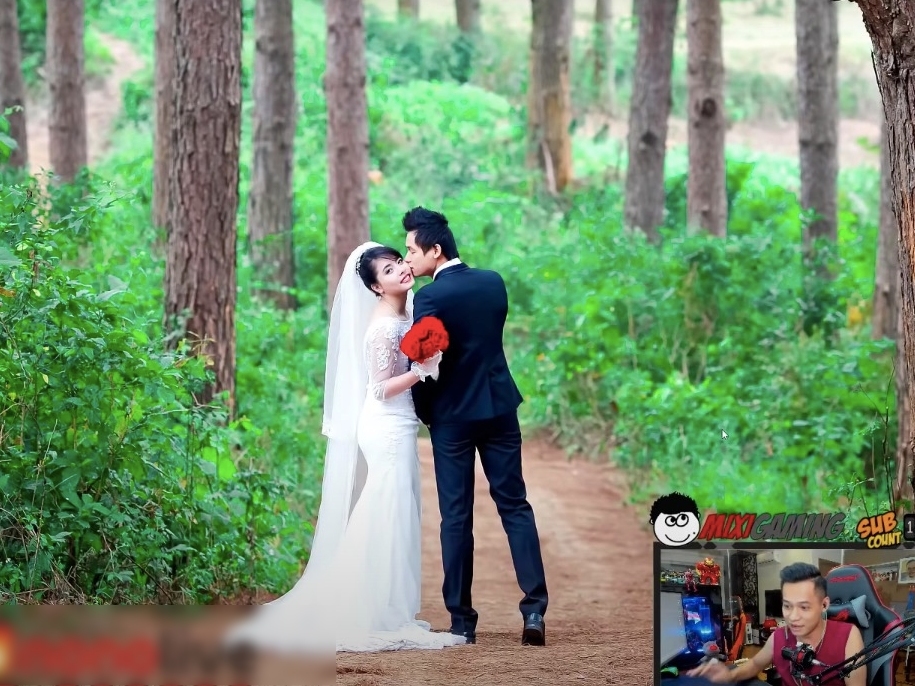  
Ảnh cưới của Độ Mixi và bà xã Quỳnh Trang (Ảnh chụp màn hình)