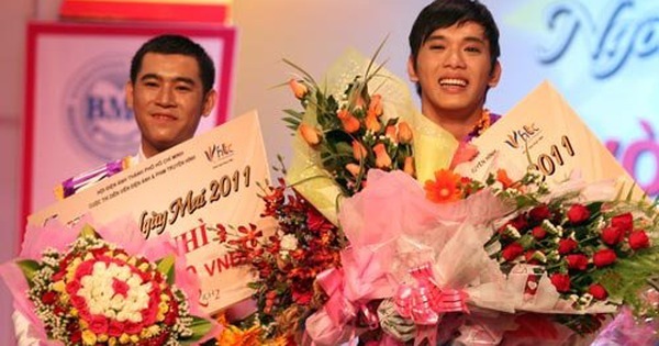  
Thuận Nguyễn xuất sắc giành ngôi vị quán quân cuộc thi Ngôi sao ngày mai năm 2011. (Nguồn: Pinterest) - Tin sao Viet - Tin tuc sao Viet - Scandal sao Viet - Tin tuc cua Sao - Tin cua Sao