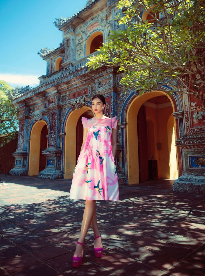 Vừa hết nhiệm kỳ Hoa hậu, Trần Tiểu Vy tung bộ ảnh visual đỉnh cao