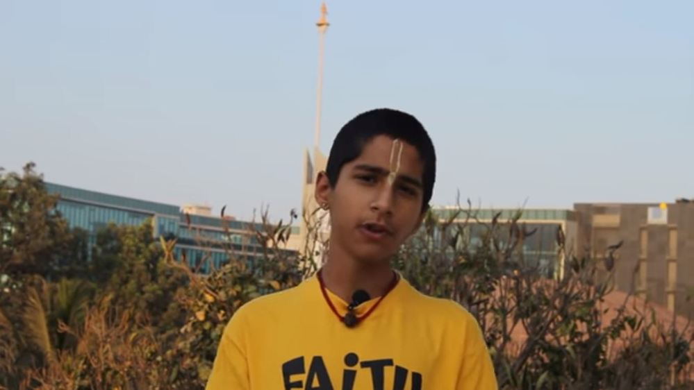  Abhigya Anand - cậu bé 14 tuổi được xem là "truyền nhân" của Vanga. (Ảnh: Cắt từ clip)