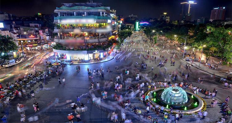  
Bắt đầu từ tháng 12 tới đây sẽ áp dụng mở rộng các tuyến phố đi bộ tại Hà Nội. (Ảnh: Thanh niên)