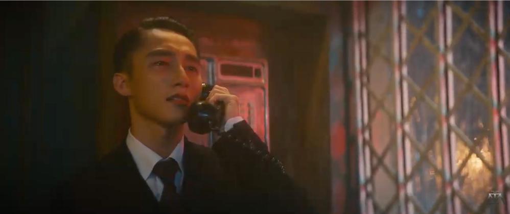  
Diễn xuất của Sơn Tùng khi nói chuyện điện thoại với Hải Tú thực sự ấn tượng. Ảnh: Chụp màn hình