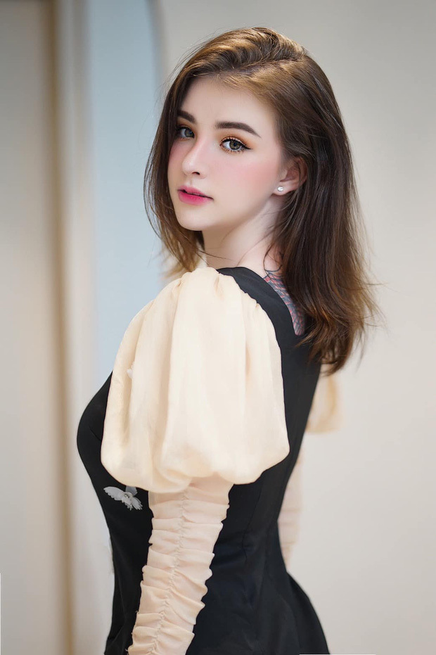 Jessie Vard “nữ Thần Thoát Tục Thái Lan” Sau 4 Năm Nổi Tiếng Eu Vietnam Business Network Evbn 