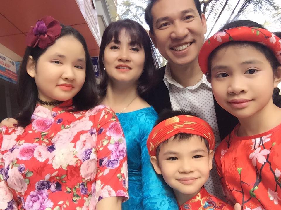  
Gia đình nhỏ của diễn viên Quang Thắng - Ảnh FBNV - Tin sao Viet - Tin tuc sao Viet - Scandal sao Viet - Tin tuc cua Sao - Tin cua Sao