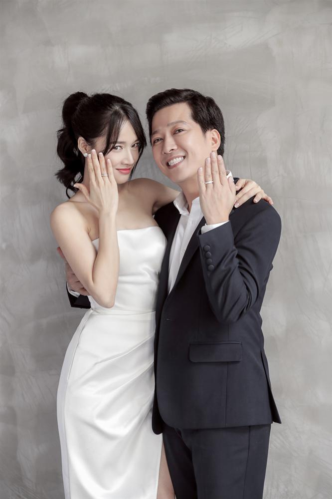  
Sau khi kết hôn, họ trở thành một trong những cặp vợ chồng hạnh phúc nhất showbiz Việt. (Ảnh: FB Trường Giang). - Tin sao Viet - Tin tuc sao Viet - Scandal sao Viet - Tin tuc cua Sao - Tin cua Sao