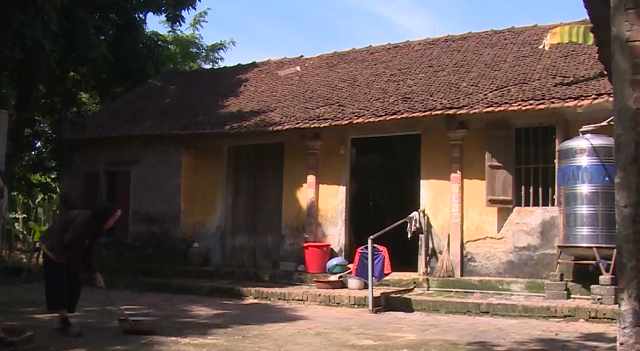 
Căn nhà của cụ Đức nay đã xuống cấp trầm trọng (Nguồn: hiephoa.bacgiang.gov)