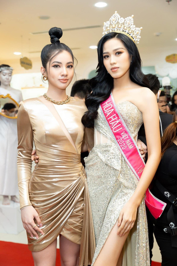  
Cẩm Đan là thí sinh hot và thành công nhất sau cuộc thi Hoa hậu Việt Nam dù chỉ dừng chân ở top 15 (Ảnh: FBNV) - Tin sao Viet - Tin tuc sao Viet - Scandal sao Viet - Tin tuc cua Sao - Tin cua Sao