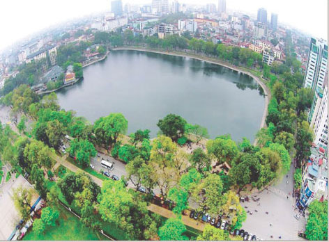  
Hồ Thiền Quang đang nằm trong dự tính để trở thành tuyến phố đi bộ mới của thủ đô. (Ảnh: Báo CAND)