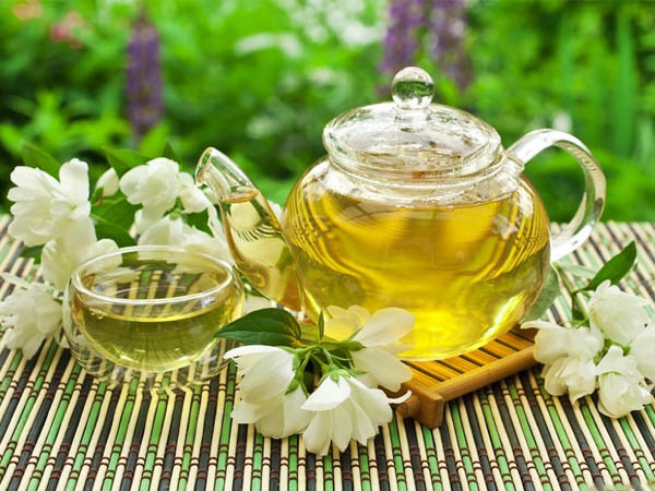  
Trà lài có hương thơm nhờ được ướp cùng những cánh hoa nhài tinh khôi. (Ảnh: Wellness Tea Therapy)